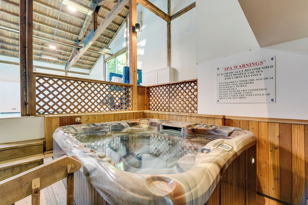 4 Mi to Stowe Mountain Resort: Studio w/ Balcony