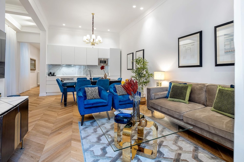 Genteel Home Giraldi