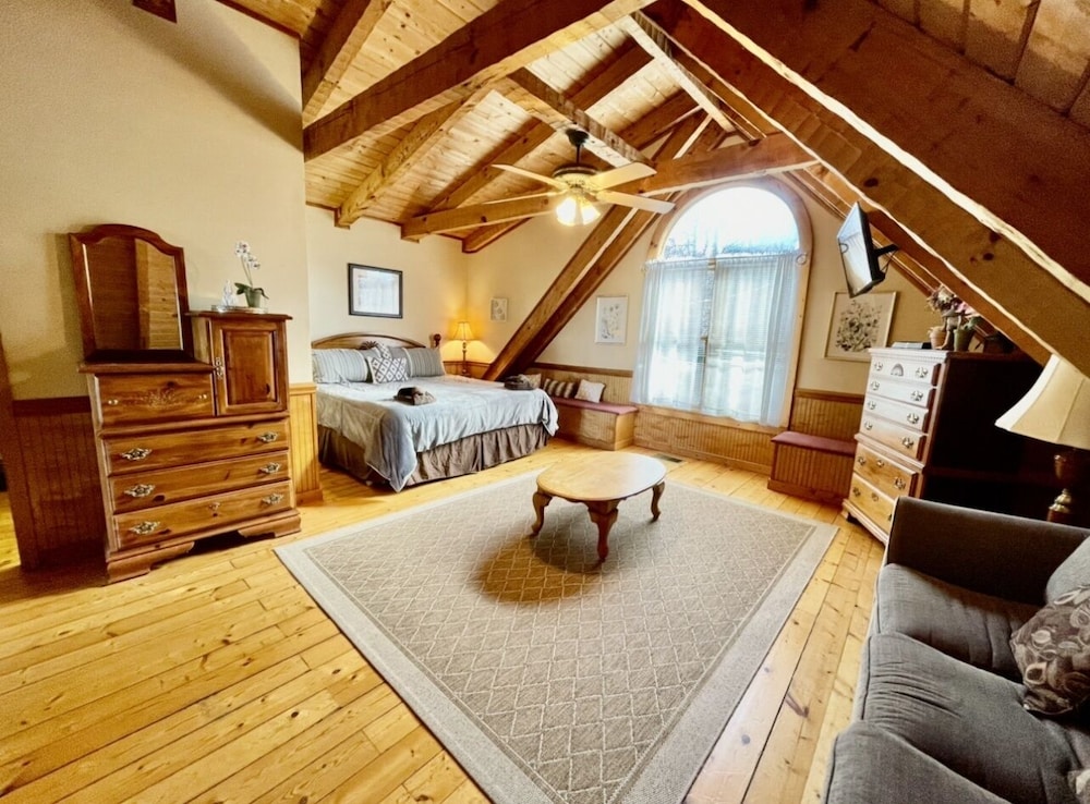 Olde Tyme Way Cabins 3526