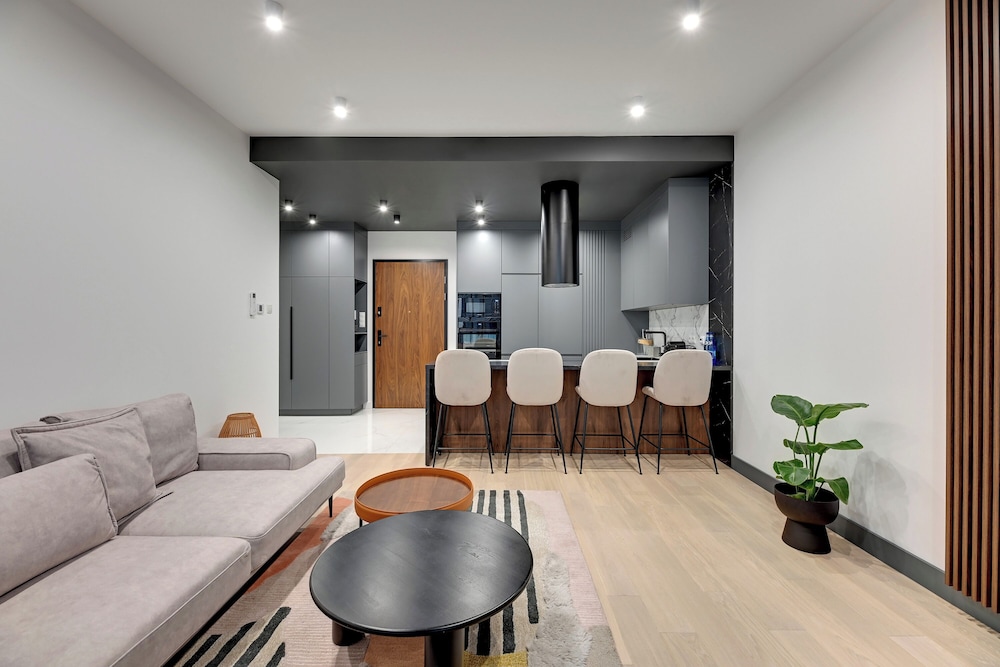 Brabank Riverside & Parking by Downtown Apartments