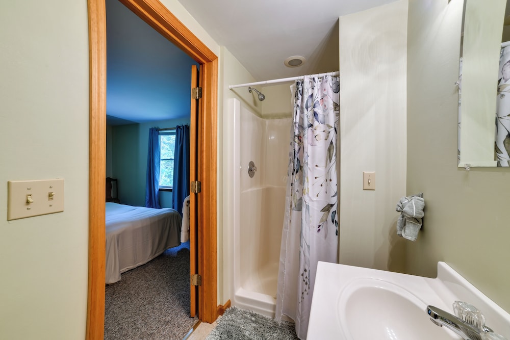 Hike & Baseball Near Cooperstown: Home on 30 Acres