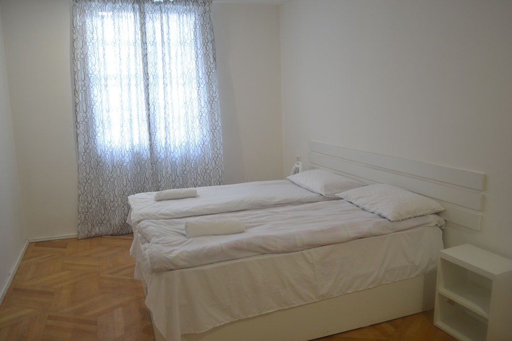Guest House 36