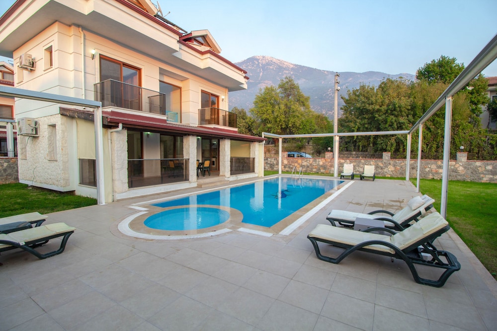 Fethiye Prestij Garden 1 Villa view 2