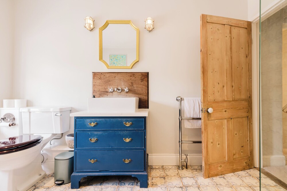 Historic 3 BD Cottage in the Cotswolds