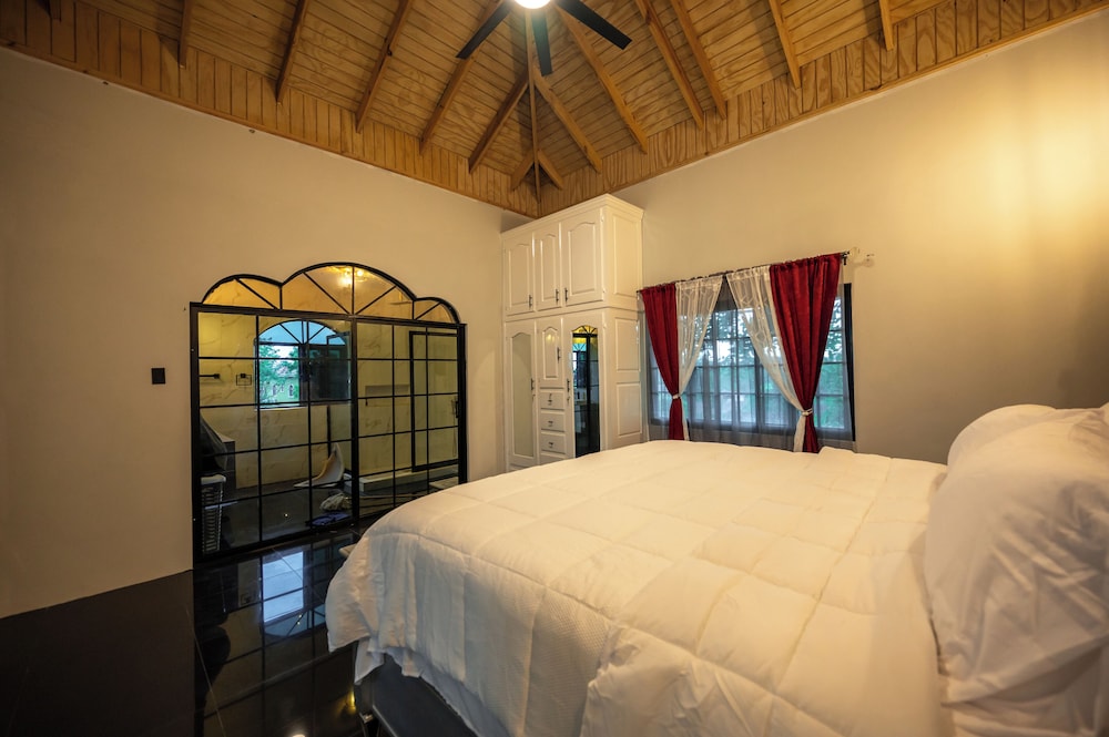 One Love Guesthouse view 3