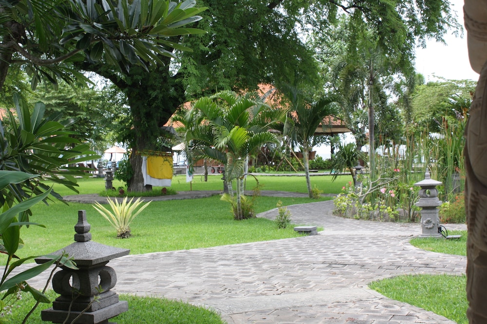 Adi Assri Beach Resort & Spa