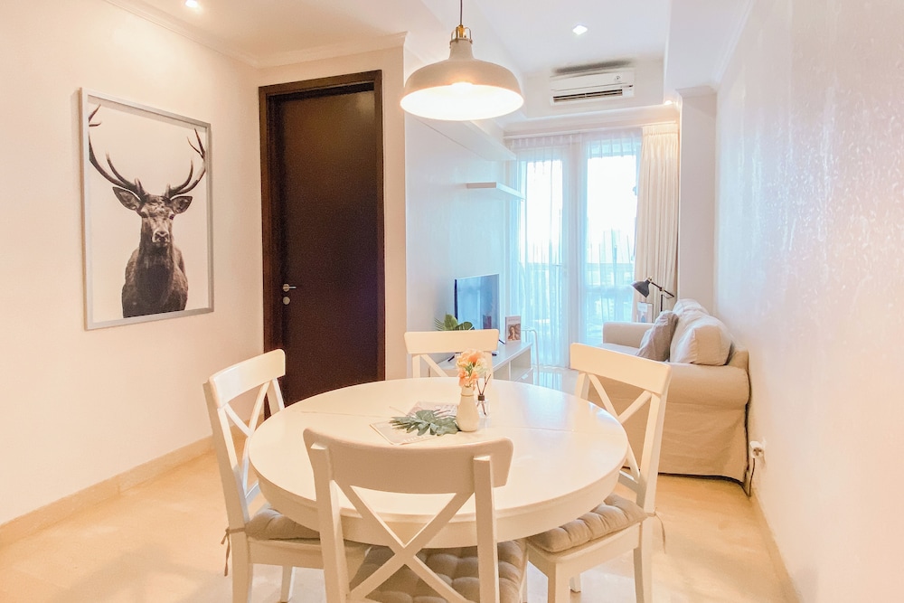 Best Deal and Elegant 2BR Apartment at Menteng Park