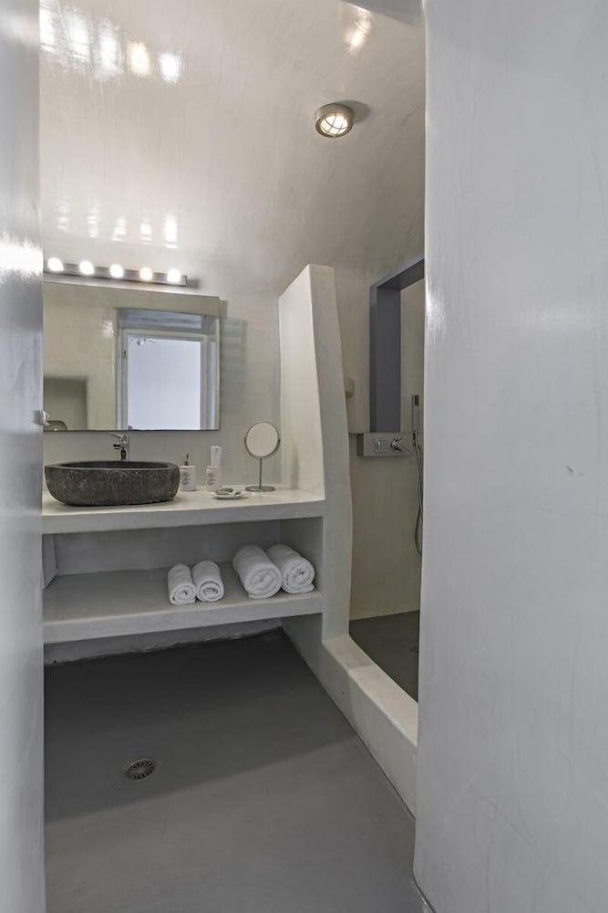 Helianthus Suites
