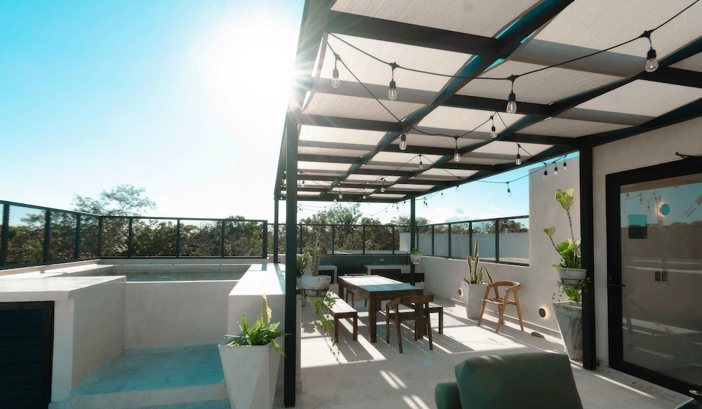 Modern 2BR Oasis With Pool Views at Chaan Ha