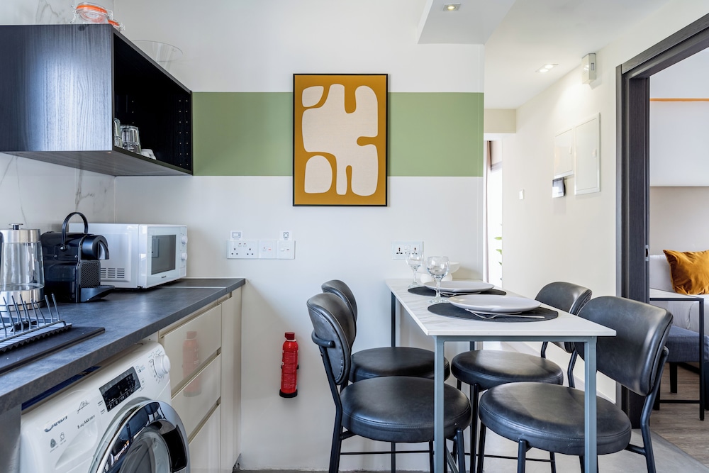 Local Host Living - Signature Apartments in Nicosia