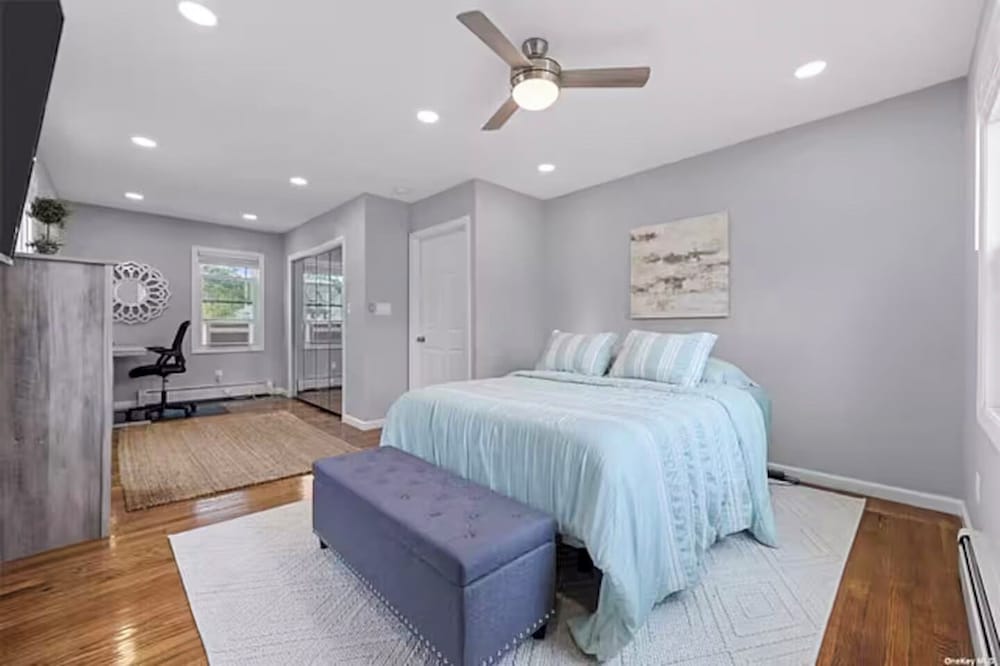 Newly Designed 3Br-2Ba Home