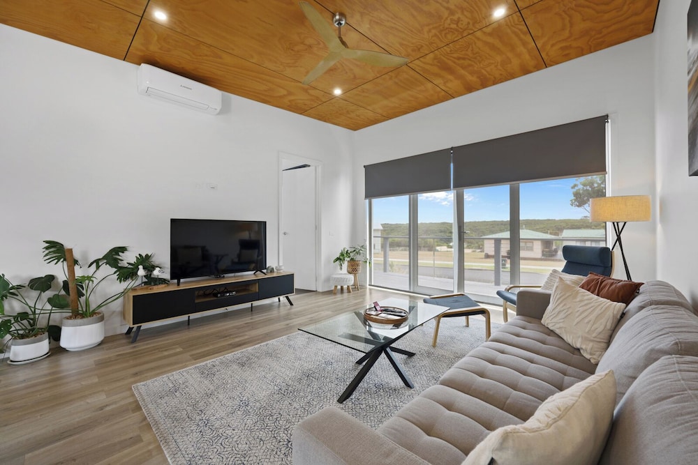 Eastern Reef Villas