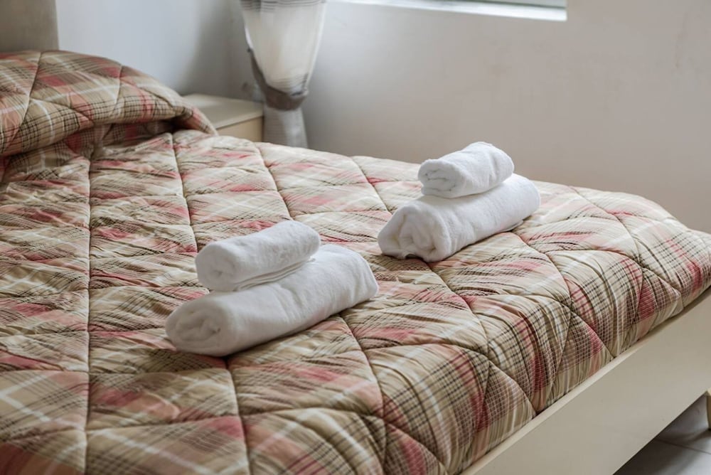 Elegant Apartment Comfort in Shkod r s Heart