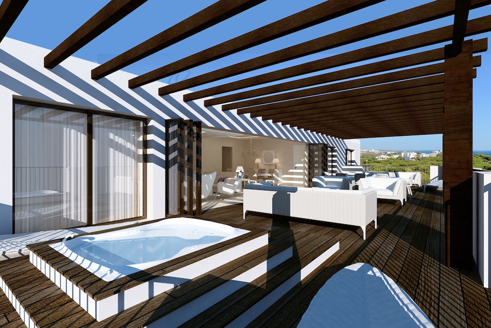 Pine Cliffs Ocean Suites, a Luxury Collection Resort & Spa