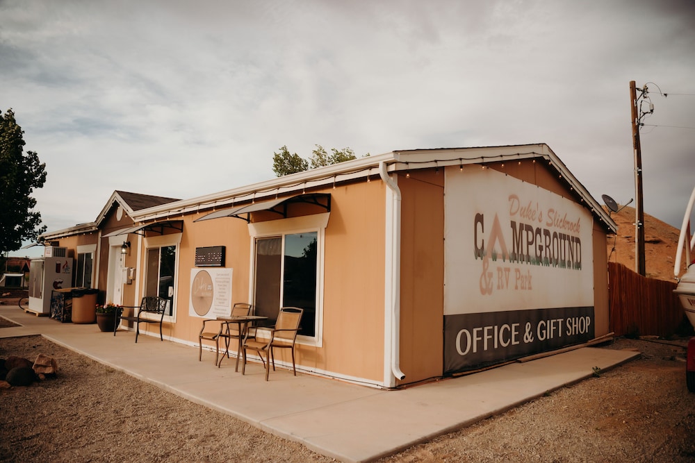 Dukes Slickrock Campground & RV Park