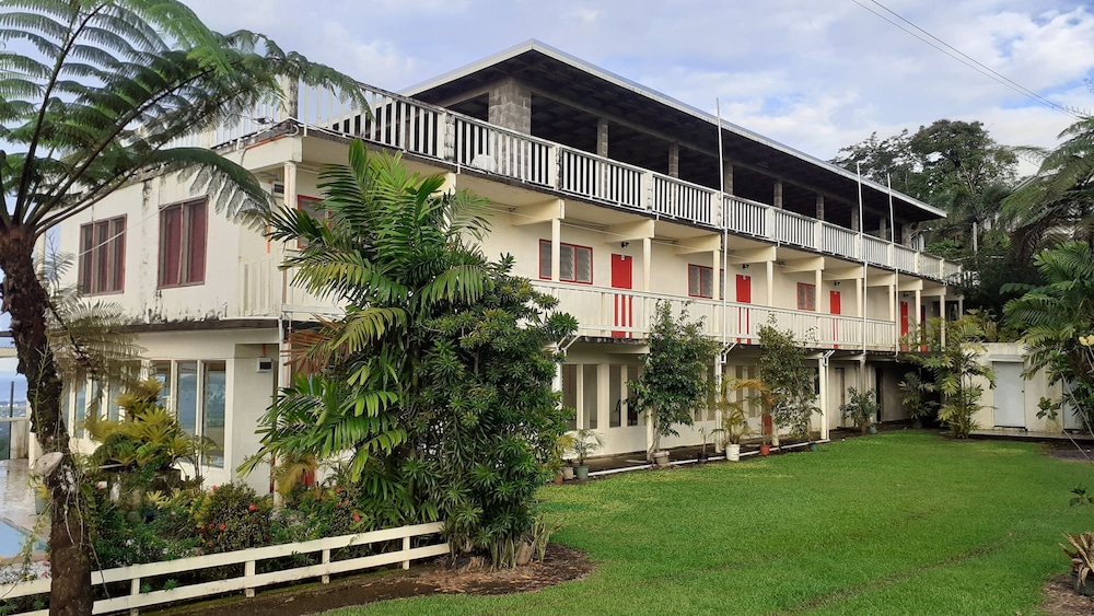 Dave Parker's Eco Lodge