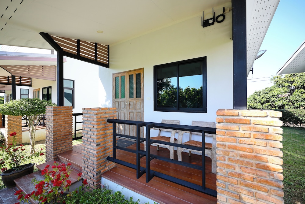 Chiang Mai Garden Bungalows