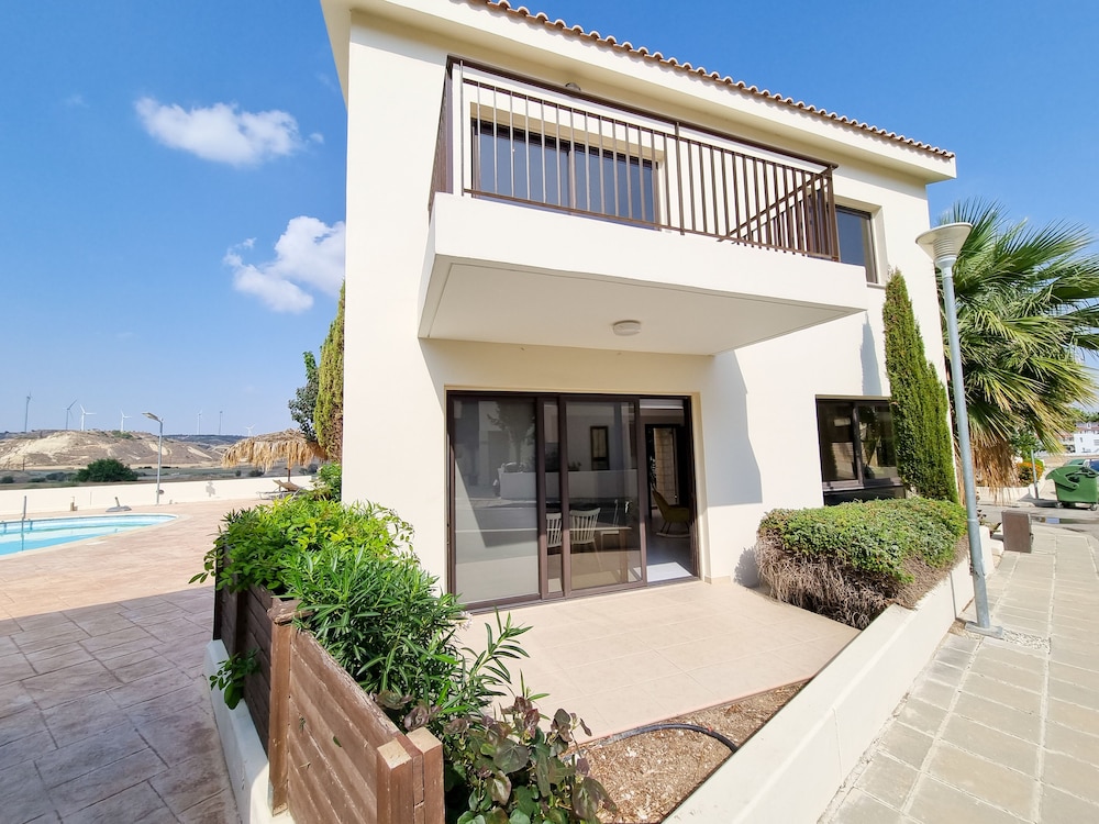 Liza Dream House view 3