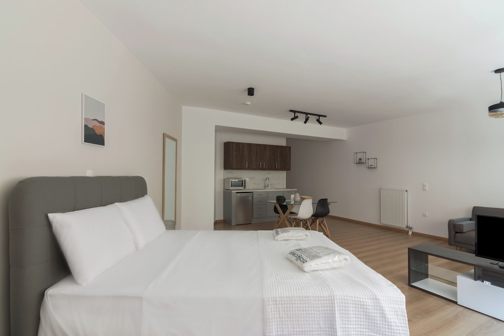 Leochares Lifestyle Apartments