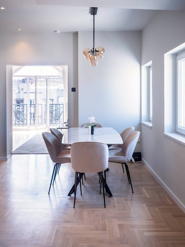 Residence Republic Square- Luxury at Top Location