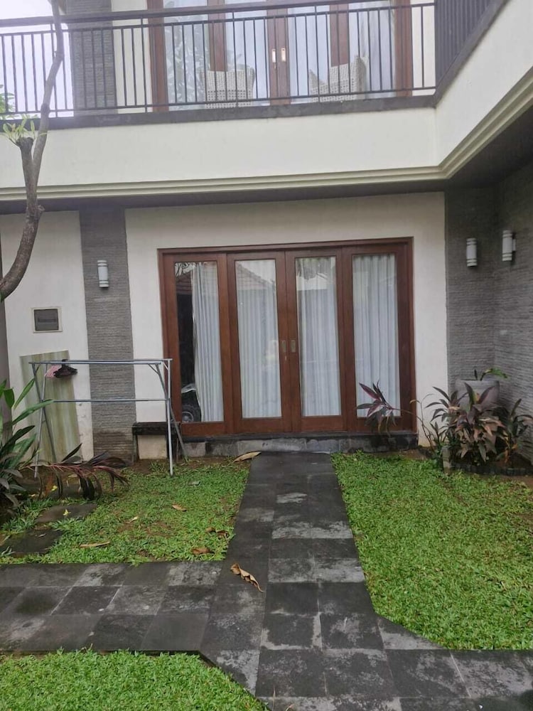Max Guest House