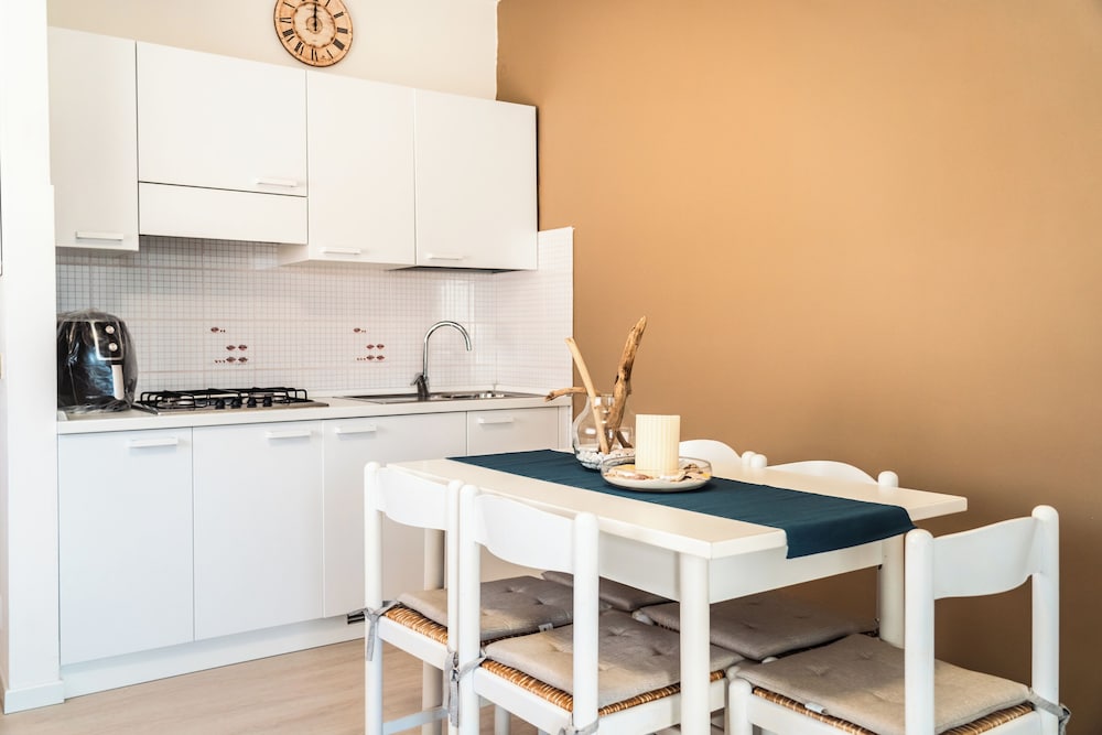 Cozy Flat With Lateral sea View in Bibione