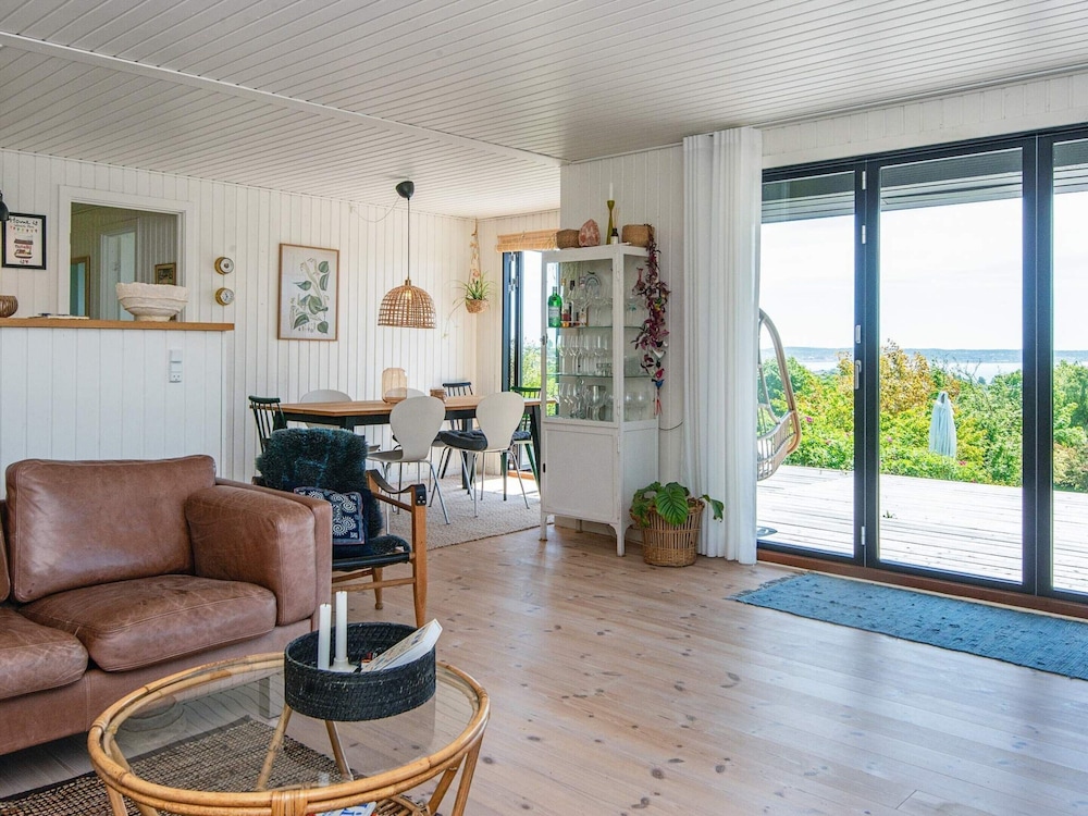 8 Person Holiday Home in Ebeltoft-by Traum view 4