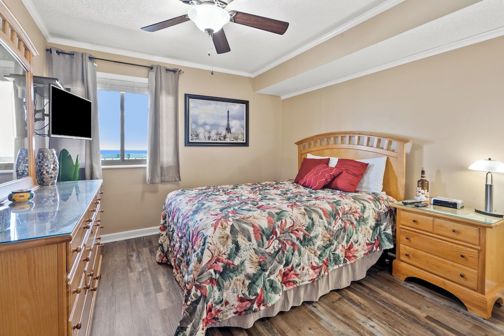 Ocean Bay Club 1404