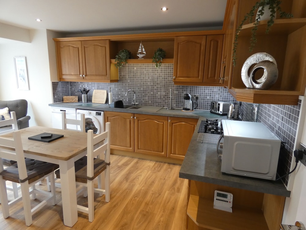 Flat 1, Sandridge Court