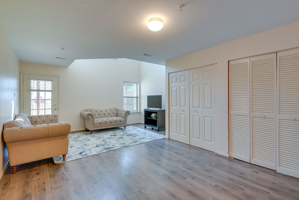 Owings Mills Townhouse: 8 Mi to Liberty Reservoir! - Property Image 22