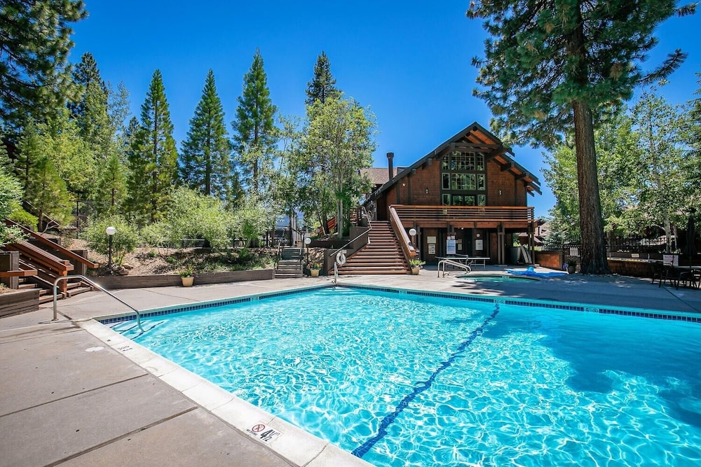 Serenity In Incline Village 3 Bedroom Townhouse