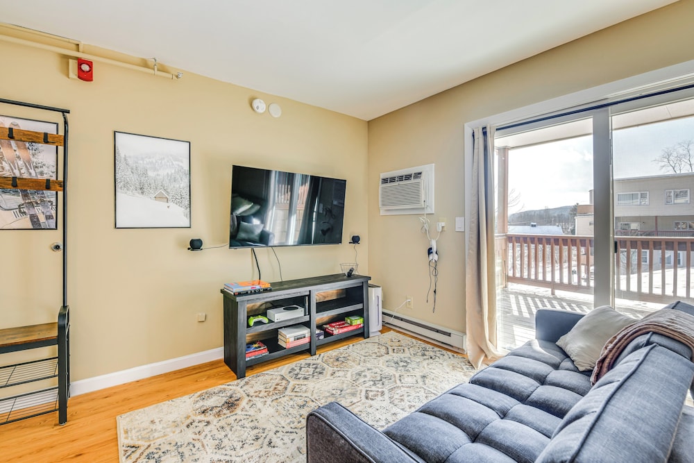 4 Mi to Stowe Mountain Resort: Studio w/ Balcony