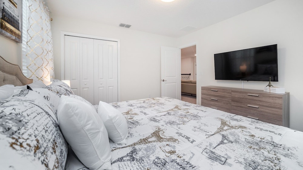 Championsgate Resort 8 Bedroom Home with Game Room+Pool 8 Home
