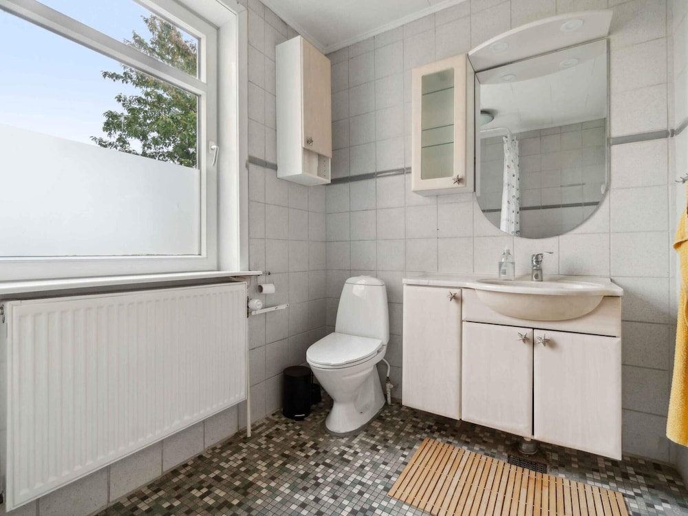 5 Star Holiday Home in Ronne