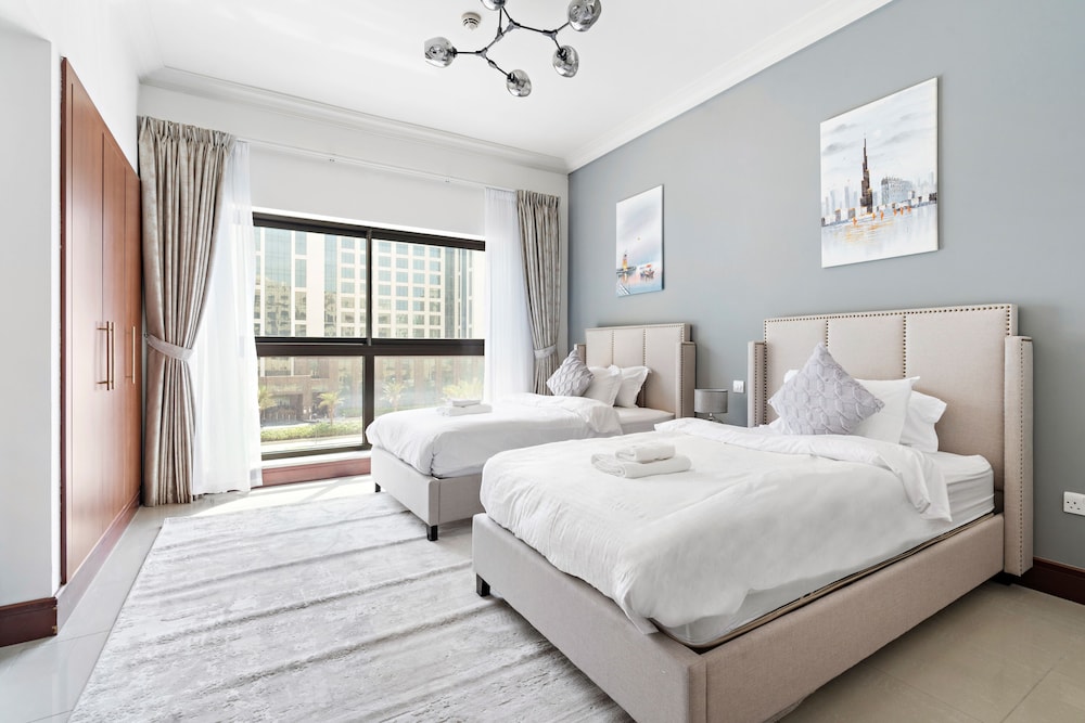 StoneTree - Golden Mile 5 2BR - Beach Access