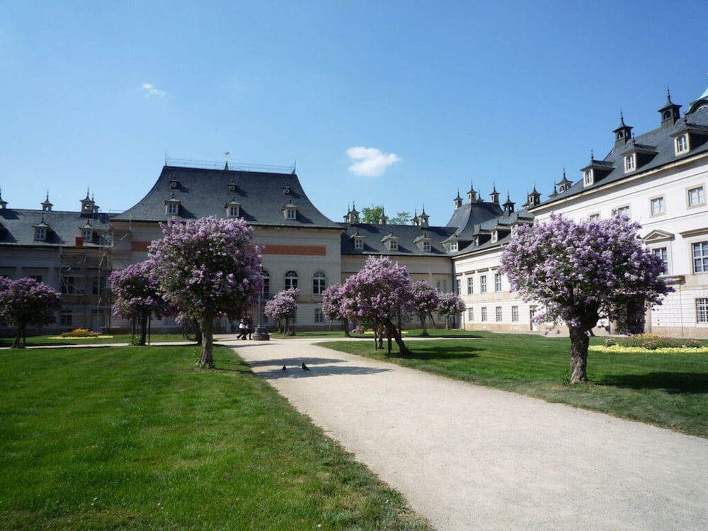 Charming Apartment in Radebeul