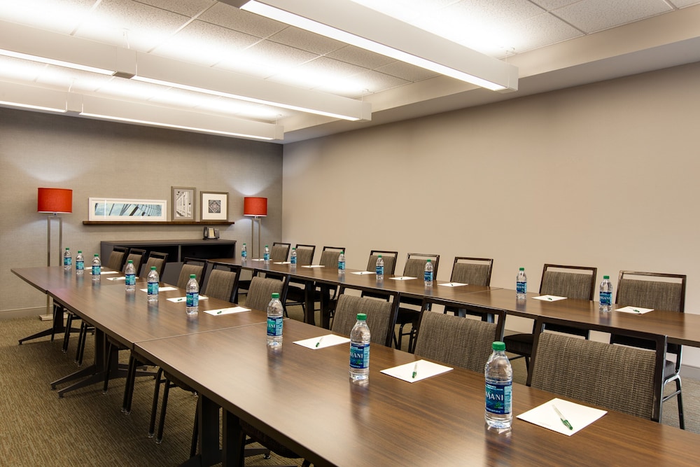 Comfort Suites Shenandoah-The Woodlands - Property Image 13