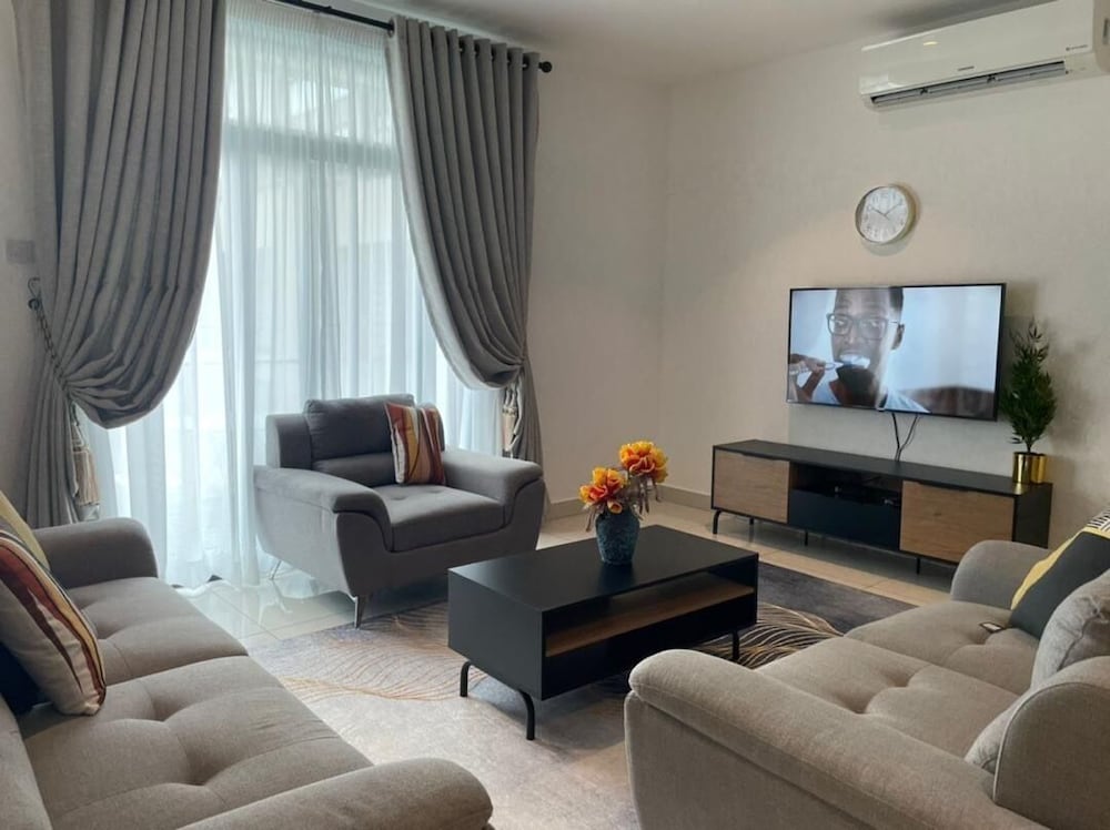 Easy Stay at Embassy Gardens Apartment