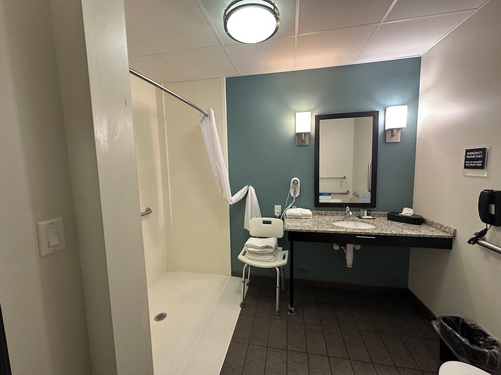Sleep Inn Suites Fort Dodge - Property Image 24