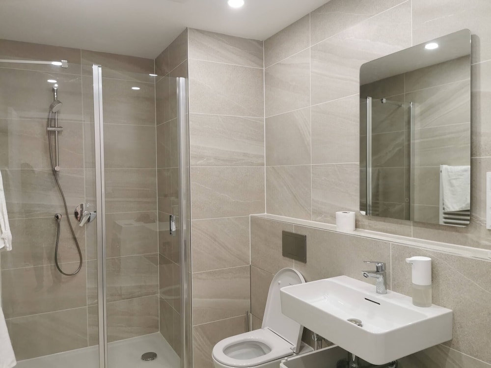 Free Parking, Center Location, Nuslesky Pivovar Sunset Balcony Home