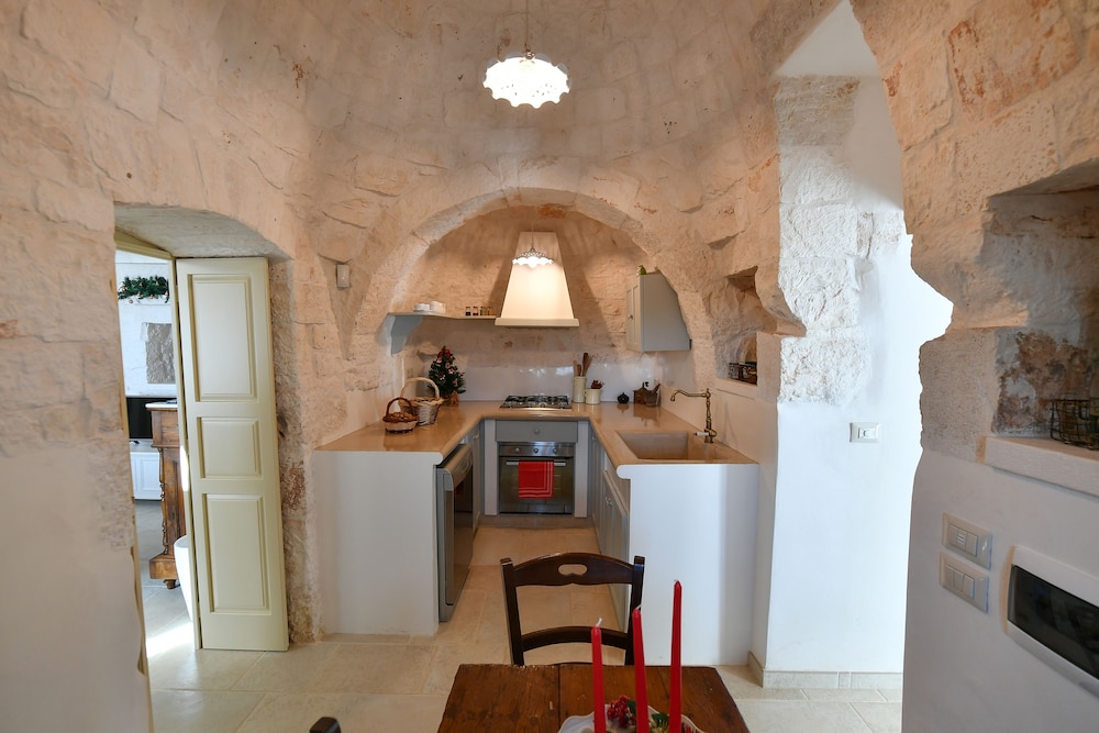 Trulli Laetitia