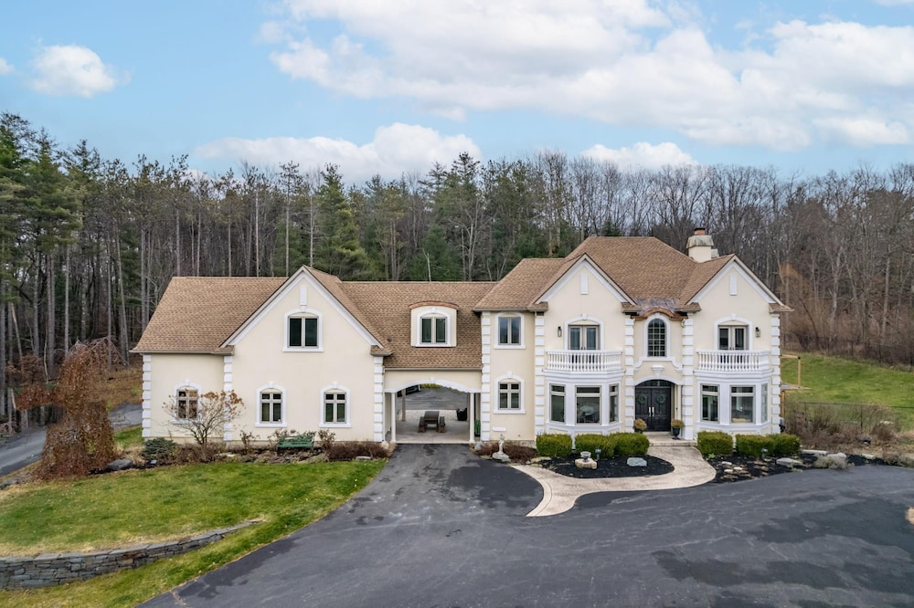 Secluded Lux Mansion Pool Home With Amazing Views