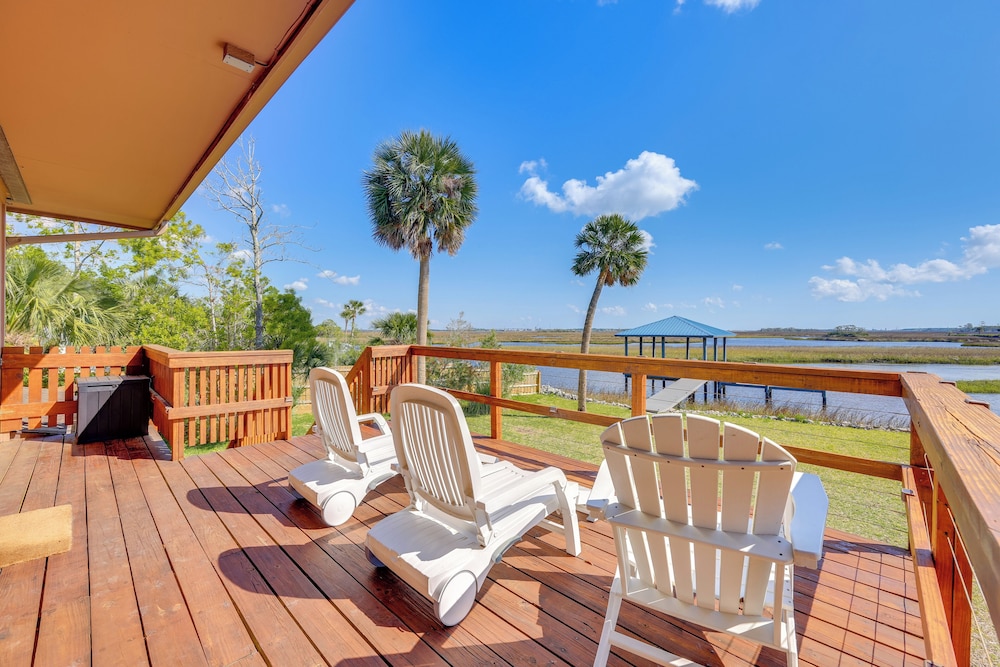 Fish & Bird Watch: Waterfront Jacksonville Gem