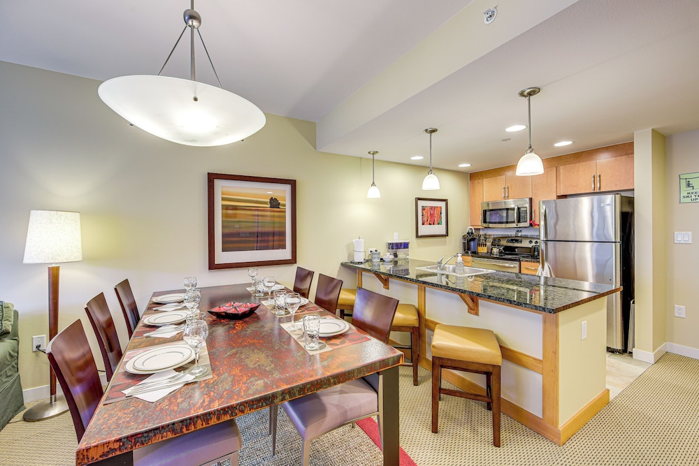 100 Steps to Gondola: Cozy Winter Park Condo!