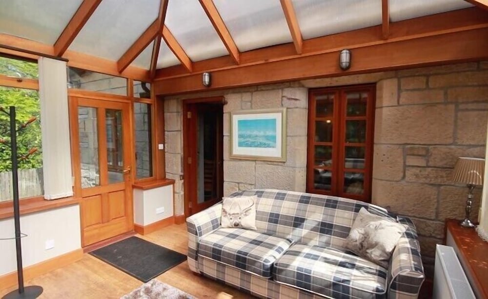 Auchenheglish Lodges - The Smiddy