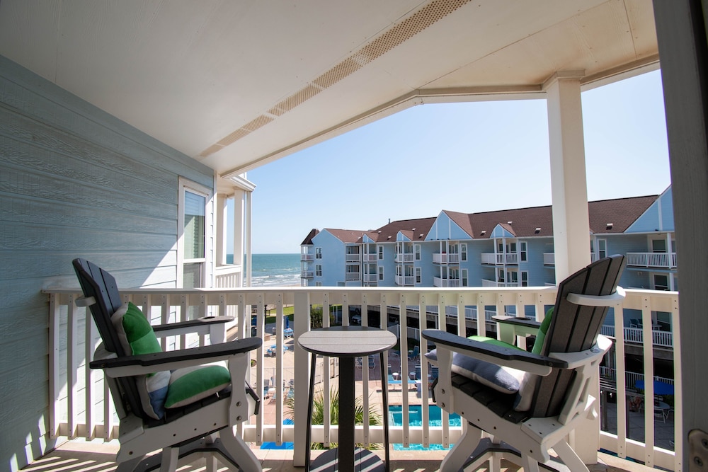Seascape 2307 1 Bedroom Condo by RedAwning