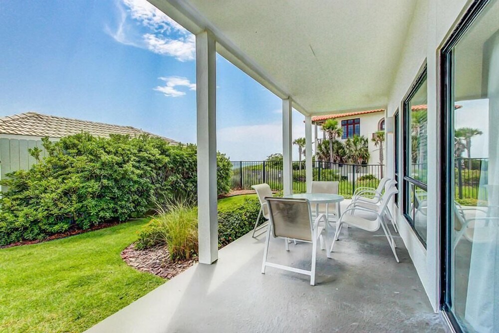 PALMS OF DUNE ALLEN 108 3 Bedroom Holiday Home by Five Star Properties