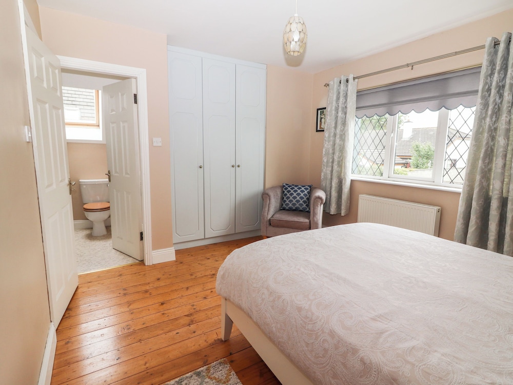 17 Clover Hill