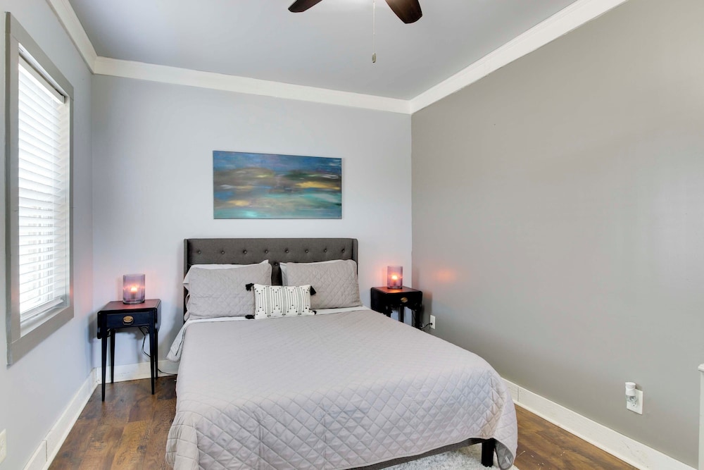 2 Mi to Self Regional MC: Updated Apartment