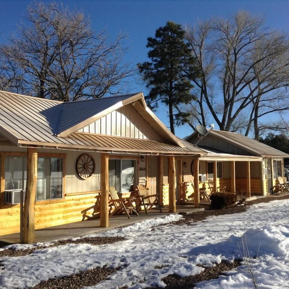 Rainbow's End Resort on Rainbow Lake